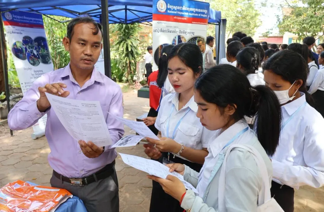 ក្រសួងអប់រំកំពុង​ជំរុញការអនុវត្តប្រព័ន្ធមគ្គុទ្ទេសក៍អាជីព និងការផ្តល់ប្រឹក្សានៅតាមសាលារៀនទូទាំងប្រទេស ដើម្បីតម្រង់ទិសយុវជនឆ្ពោះទៅរកទីផ្សារការងារ