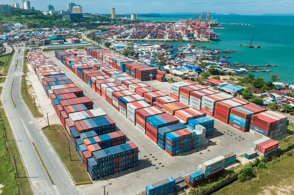 ទោះមានវិវាទព្រំ...