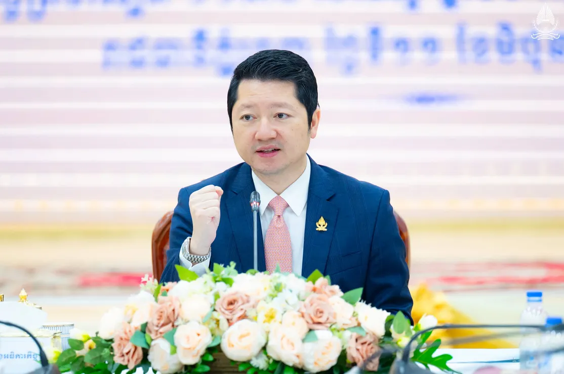 ឯកឧត្តម សុខ សូក...