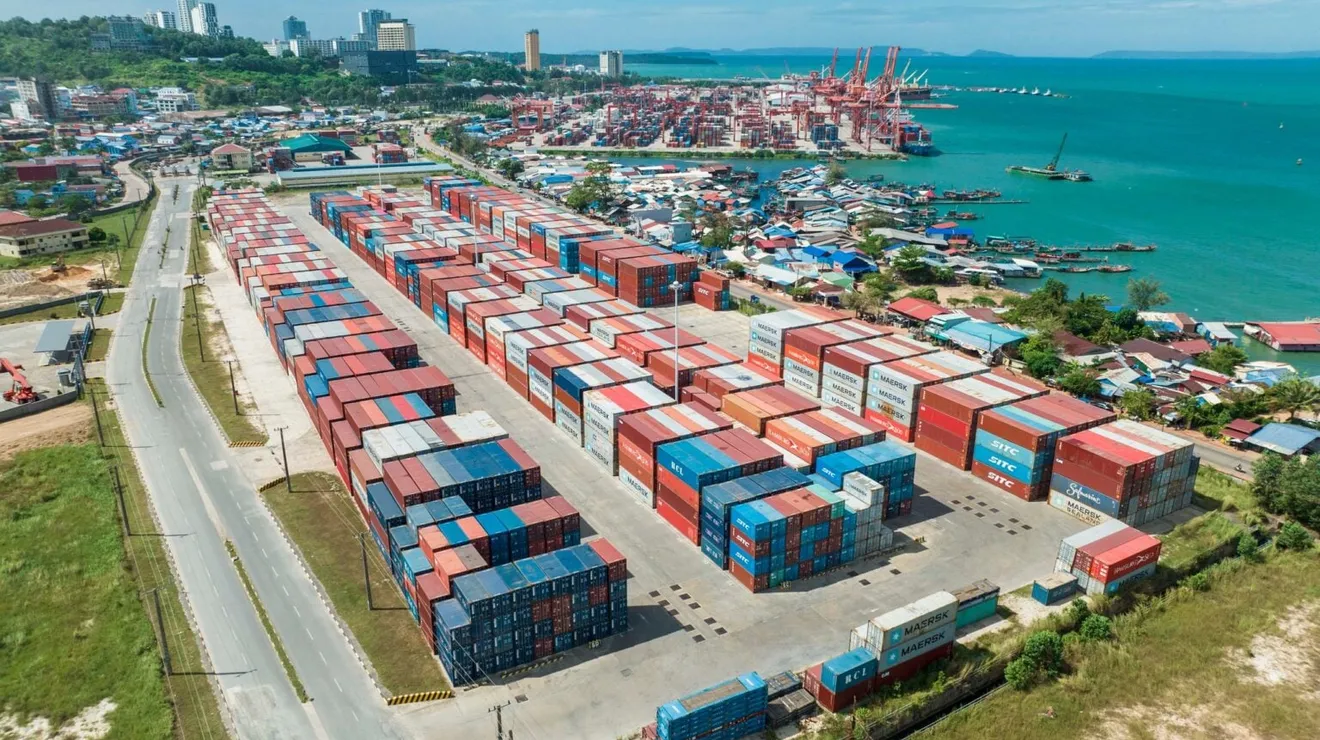 ទោះមានវិវាទព្រំ...