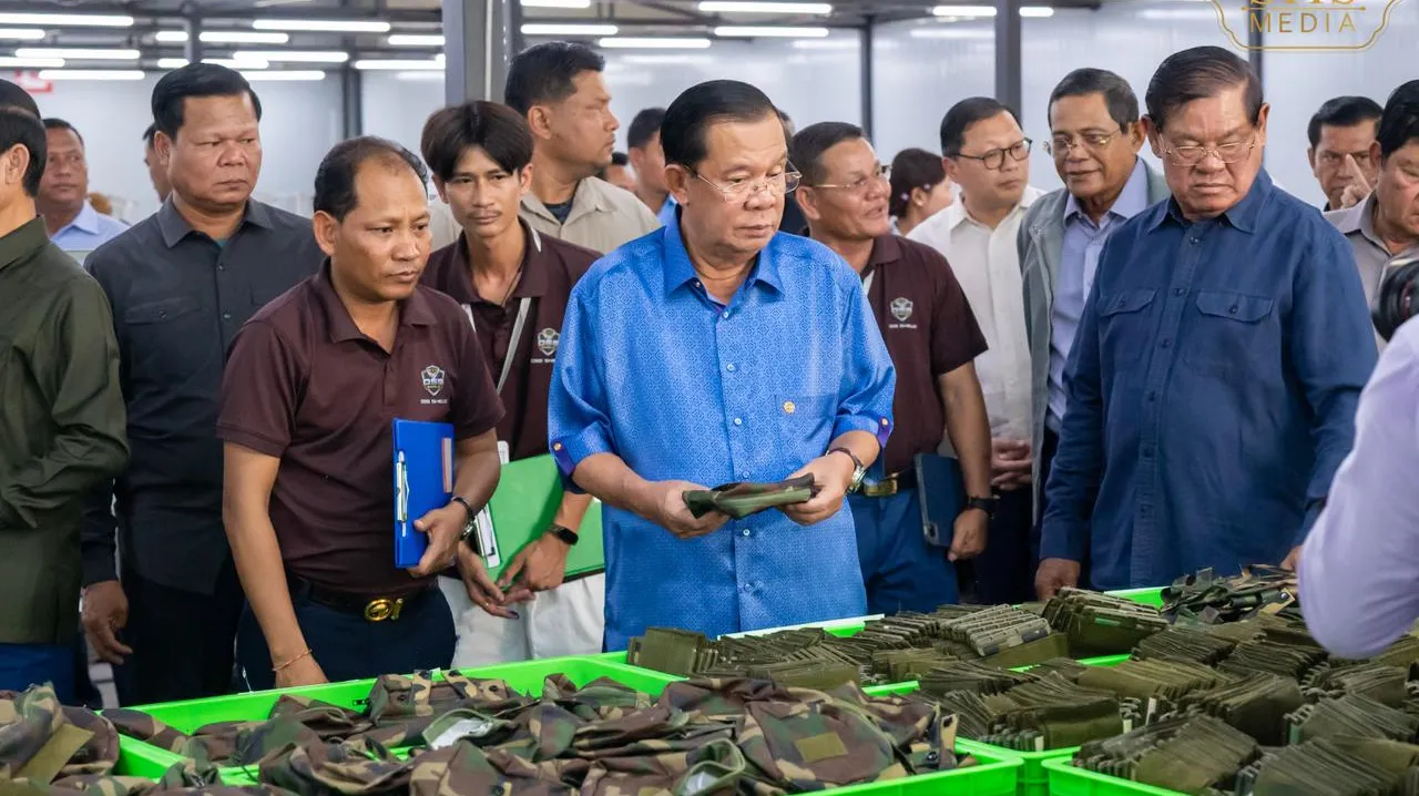 សម្ដេចតេជោ ហ៊ុន...