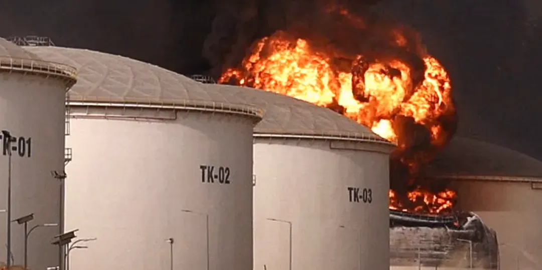 សង្គ្រាមនៅមជ្ឈិមបូព៌ា រុញច្រានឱ្យតម្លៃប្រេងកើនឡើងលើសពី ២០% ជាកម្រិតខ្ពស់បំផុតក្នុងរយៈពេលជិត ៤ ឆ្នាំ - AMS Article Thumbnail