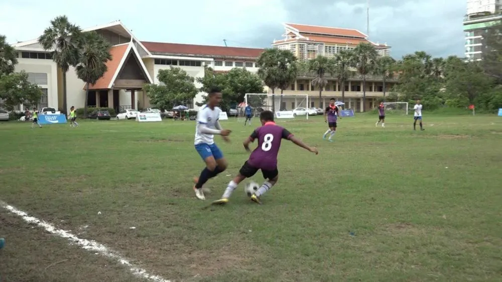 វិទ្យាល័យឥន្រ្ទទេវី យកឈ្នះ ភ្នំពេញថ្មី បន្តឈរកំពូលតារាងបណ្តោះអាសន្ន ខណៈចាក់អង្រែ បន្តចាញ់ ក្នុងសប្តាហ៍ទី៩ ពាន់រង្វាន់ជើងឯកសិស្សវិទ្យាល័យ លើកទី១