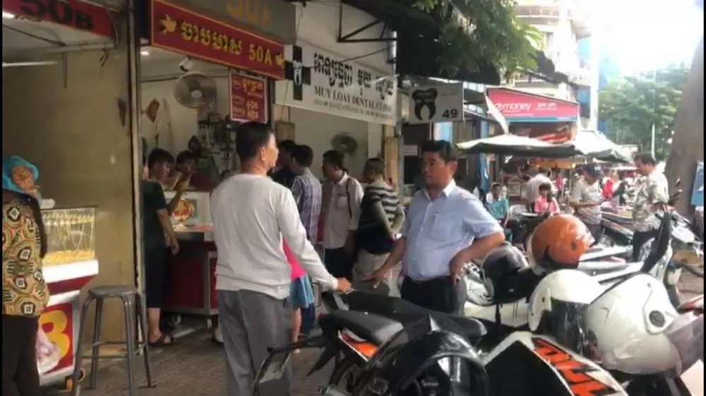 តូបលក់មាស-ផ្លាកទីន នៅផ្សារសាមគ្គី ត្រូវជនមួយក្រុមគាស់សោទ្វារលួចអស់ គិតជាប្រាក់ជាង៥០ម៉ឺនដុល្លារ