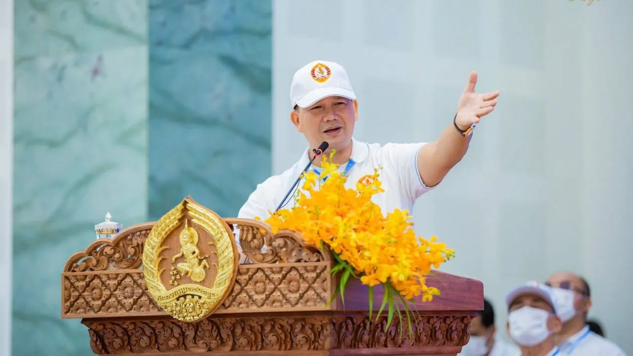 ​&nbsp;កម្មករ-កម្មការិនីជាកម្លាំងស្នូល&nbsp;និងជាគ្រោងឆ្អឹងខ្នងដ៏រឹងមាំនៃសេដ្ឋកិច្ចជាតិ&nbsp;