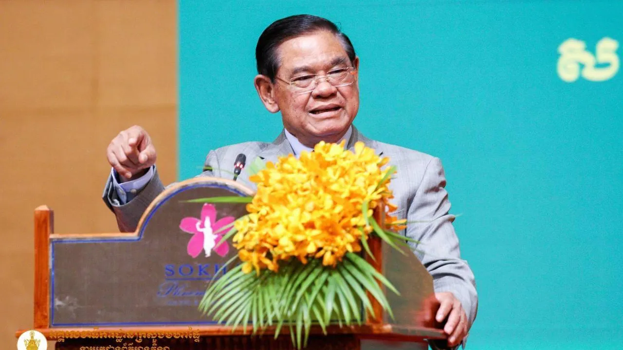 សម្ដេចក្រឡាហោម ស ខេង ប្រកាសផ្សព្វផ្សាយអំពីការរៀបចំ និងការប្រព្រឹត្តទៅ នៃលេខាធិការដ្ឋាន សម្រាប់គាំទ្រការអនុវត្តគោលនយោបាយ ភូមិ-ឃុំ-សង្កាត់ មានសុវត្ថិភាព