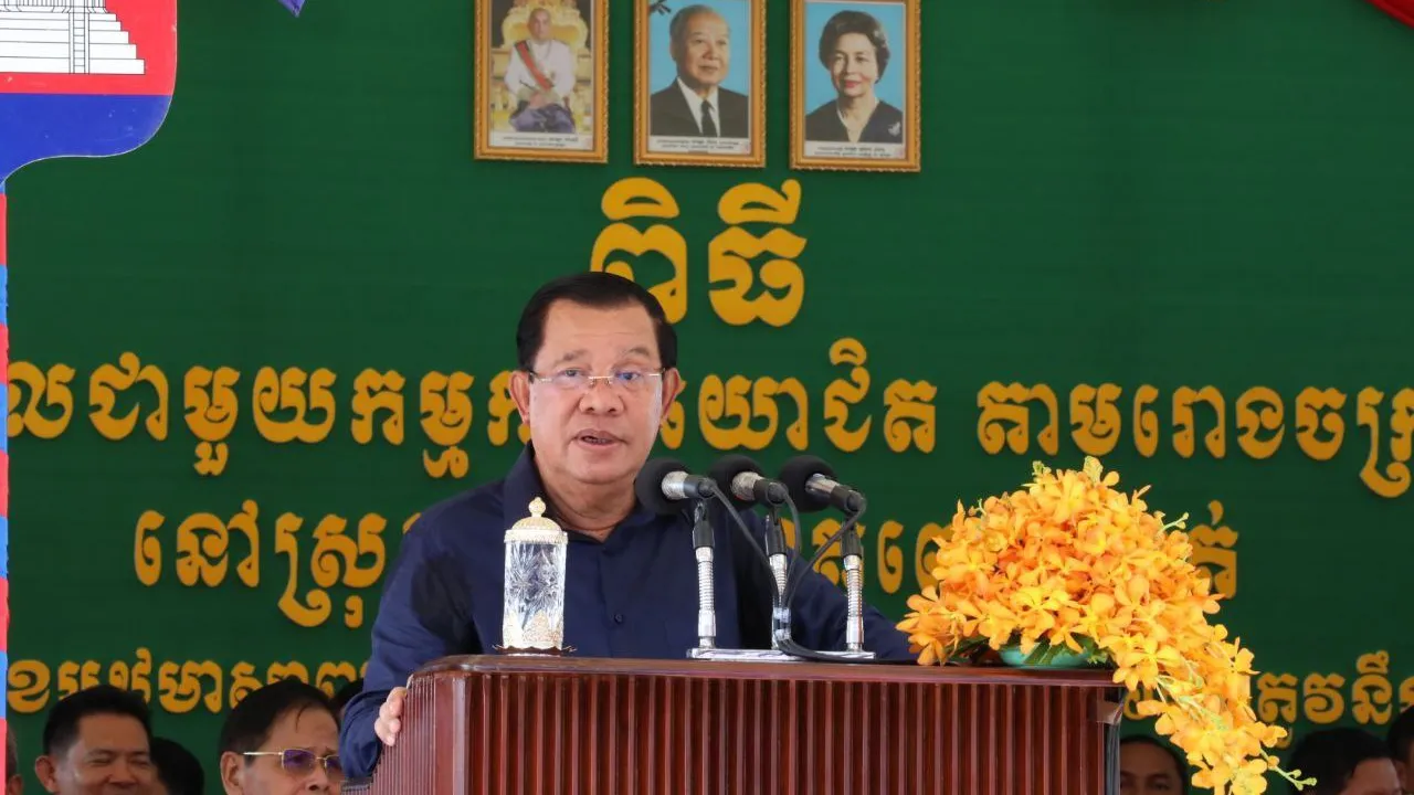 សម្តេចតេជោ ហ៊ុន សែន បង្ហាញបំណងចង់ឲ្យនាំអង្ករឆ្ងាញ់កម្ពុជា ទៅប្រទេសសិង្ហបុរី