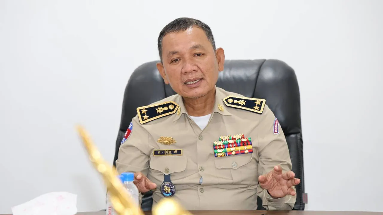 ការប្រកួតបាល់ទះដណ្តើមពានរង្វាន់ ឧត្តមសេនីយ៍ទោ ម៉ែន លី ស្នងការនគរបាល ខេត្តតាកែវ លើកទី១ មាន ១៧ក្រុមចូលរួមប្រជែង