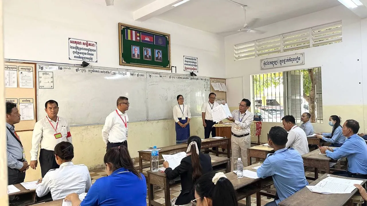 ក្រសួងអប់រំហាមឃាត់មិនឱ្យថតចម្លង ផ្សព្វផ្សាយប្រធានវិញ្ញាសាកំណែ មុនចេញលទ្ធផលប្រឡងបាក់ឌុប