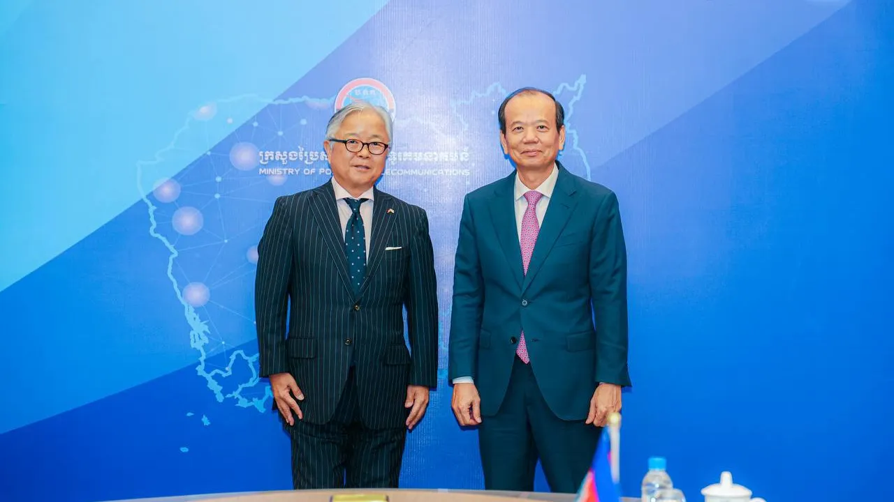 រដ្ឋមន្រ្តីក្រសួងប្រៃសណីយ៍ និងឯកអគ្គរាជទូតជប៉ុន សម្ពោធដាក់ឱ្យប្រើមជ្ឈមណ្ឌលប្រតិបត្តិការសន្តិសុខសាយប័រ