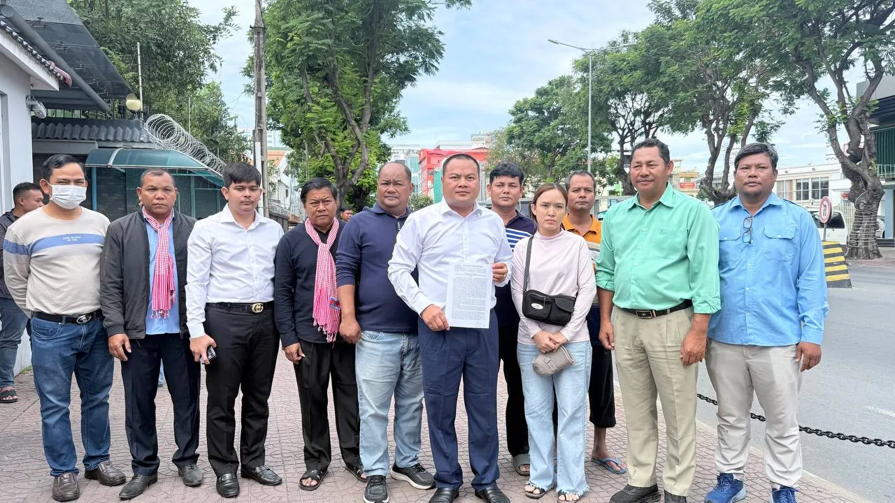 កម្ពុជា ដាក់ញត្តិប្តឹងទៅប្រទេសមហាអំណាច និង​អង្គ​ការ​​​អន្តរជាតិ ករណី​ក្រុមទា​ហានឈុតខ្មៅថៃ ចាប់​រំលោភសេពសន្ថវៈ​លើស្ត្រីពលការិនីខ្មែរ