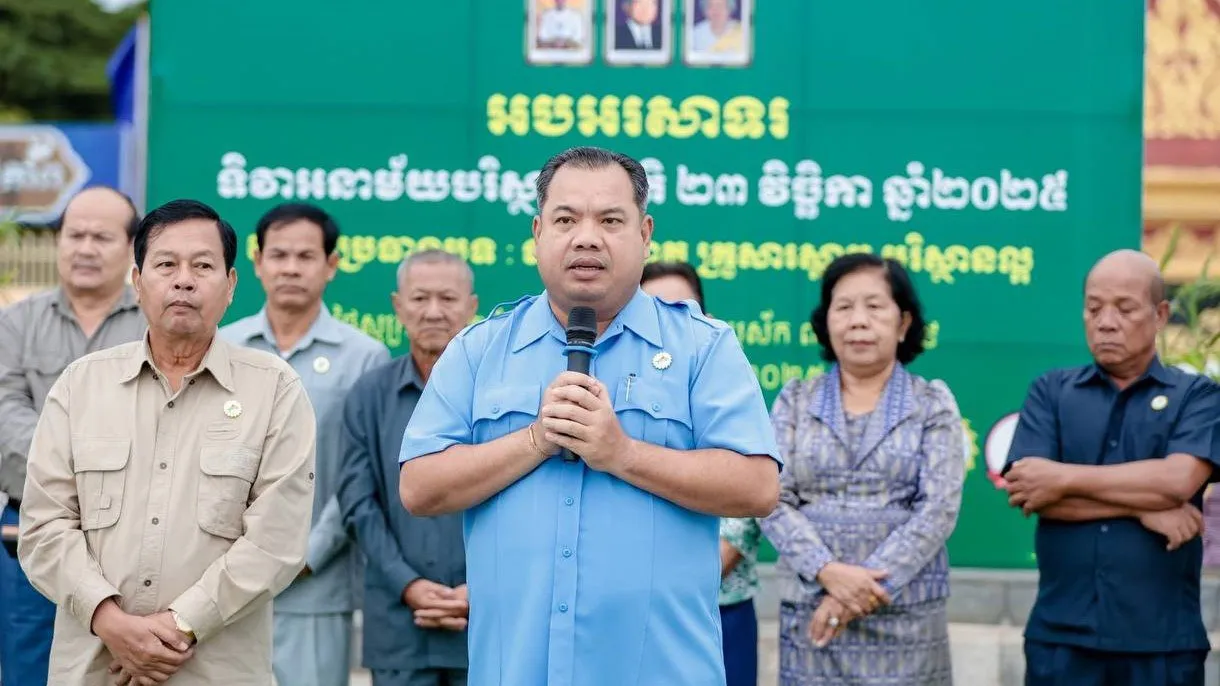 អភិបាលខេត្តស្ទឹងត្រែងរំលឹកពីការទុកដាក់សំរាម ក្នុងឱកាសប្រារព្ធទិវាអនាម័យជាតិ២៣វិច្ឆិកា