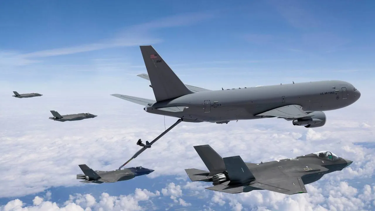 អាមេរិកចាយជិត ៣ ពាន់លានដុល្លារ ទិញយន្តហោះចាក់សាំងលើអាកាសថែម ១៥ គ្រឿងទៀតពី Boeing