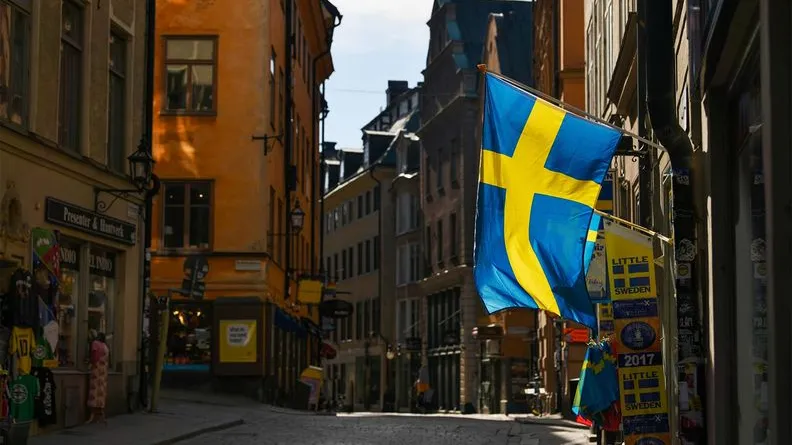 ស៊ុយអែតពាក់ព័ន្ធនឹងការជួញដូរអាវុធជាមួយមីយ៉ាន់ម៉ា