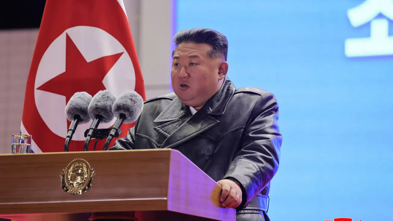 លោក គីម ប្តេជ្ញាពង្រឹងទ័ពអាកាសកូរ៉េខាងជើង កុំឲ្យសត្រូវជិតខាងមើលស្រាល