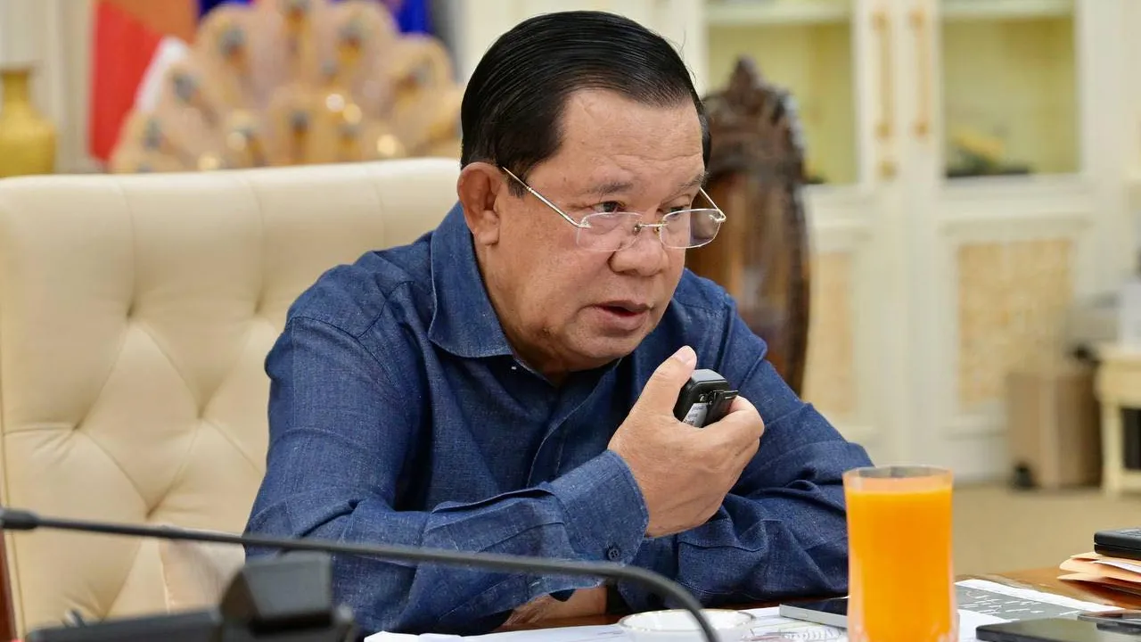 អំបុកស្រូវថ្មី វាយសត្រូវឈ្លានពាន អំបុកខ្មែរ ថែជាតិ និងប្រជាជន