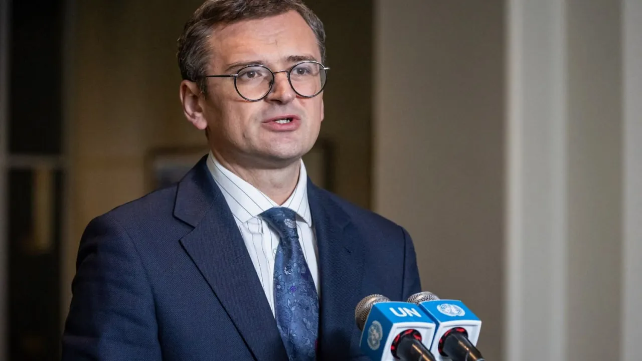 អតីតប្រមុខកាទូត អ៊ុយក្រែន ស្នើប្រទេសខ្លួនព្រមចាញ់ កុំឲ្យ រុស្សី វាយយកដីទាំងអស់