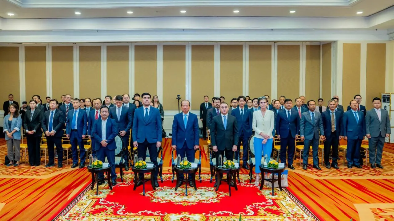 រដ្ឋមន្រ្តីក្រសួងប្រៃសណីយ៍អញ្ជើញបើកកិច្ចប្រជុំលើកទី៩ នៃគណៈកម្មាធិការតម្រង់ទិសព័ត៌មានល្បឿនលឿនអាស៊ី-ប៉ាស៊ីហ្វិកនិងត្រួតពិនិត្យថ្នាក់តំបន់នៃកិច្ចប្រជុំកំពូលពិភពលោកស្ដីពីសង្គមព័ត៌មាន