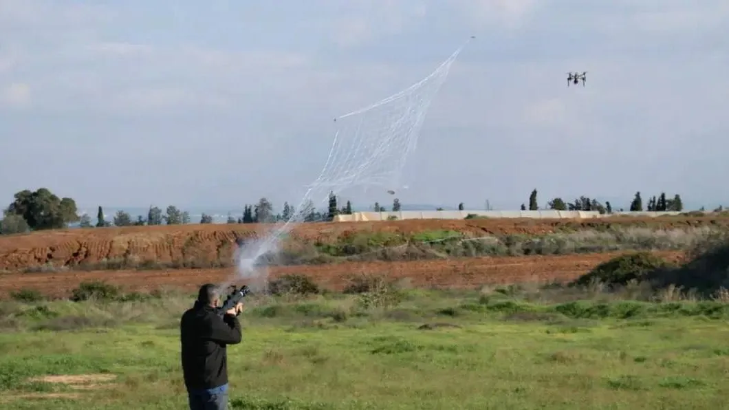 អ៊ីស្រាអែលបញ្ចេញសំណាញ់ចាប់ដ្រូន ជំនួសអាវុធបាញ់ដែលគ្រោះថ្នាក់ និងចំណាយខ្ពស់