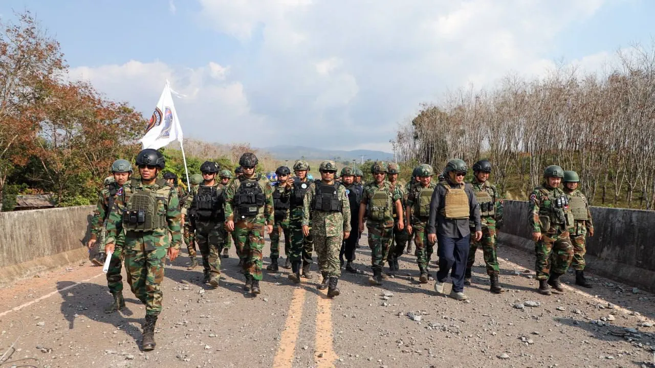 ក្រុមការងារសម្របសម្រួលអ្នកសង្កេតការណ៍ នៃព្រះរាជាណាចក្រកម្ពុជា (CLG)