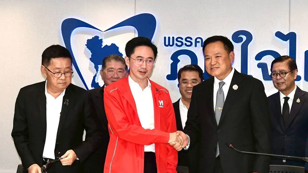 បក្សភឿថៃ ព្រមចូលរួមបង្កើតរដ្ឋាភិបាលចម្រុះជាមួយលោក អានុទីន