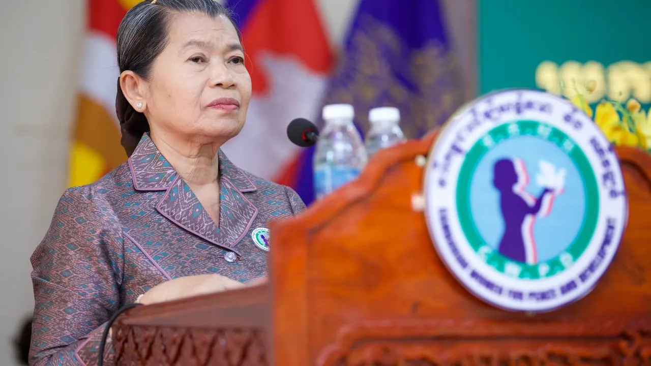 សម្តេច ម៉ែន សំអន អញ្ជើញចូលរួមអបអរសាទរ​សមាសភាព​គណៈកម្មាធិការ​សាខា​​សមាគមនារីកម្ពុជា ដើម្បីសន្តិភាពនិងអភិវឌ្ឍន៍ខេត្តតាកែវ