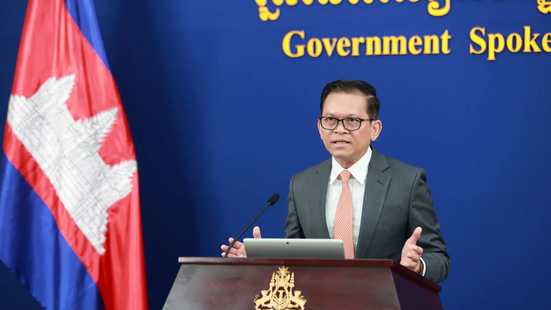 អ្នកនាំពាក្យ៖ ក្នុងគ្រាដ៏លំបាកដែលបណ្តាលមក​ពីតម្លៃប្រេងឥន្ធនៈកើនឡើងខ្ពស់នៅលើទីផ្សារអន្តរជាតិ រាជរដ្ឋាភិបាលបានចេញវិធានការអន្តរាគមន៍បន្ថែមមួយ​ចំនួន​ទៀតសំដៅ​ជួយកាត់បន្ថយបន្ទុកចំណាយរបស់ប្រជាពលរដ្ឋ