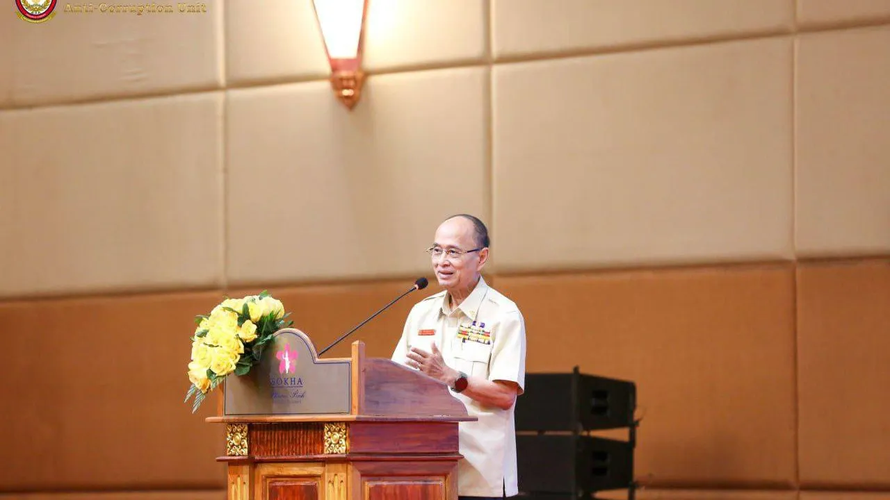 មន្ត្រីប្រឆាំងពុករលួយជិត១០នាក់ ត្រូវរងបណ្តឹងពីបទពុករលួយ