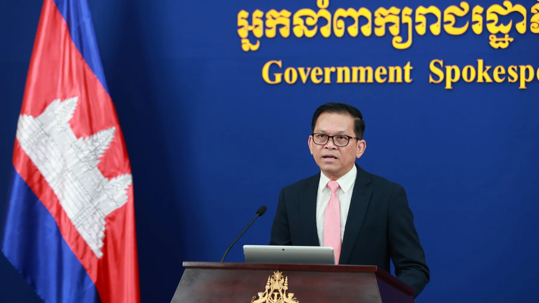 អ្នកនាំពាក្យរាជរដ្ឋាភិបាល បញ្ជាក់ពីវិធានការរបស់រាជរដ្ឋាភិបាលក្នុងការសន្សំសំចៃប្រេងឥន្ធនៈនិងអគ្គិសនី