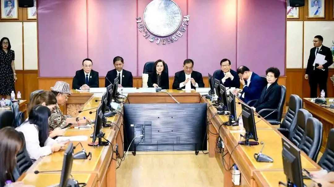 ពលករកម្ពុជា កំពុង ធ្វើការ នៅប្រទេសថៃ អាចនឹងទទួល បាន ការពន្យាទិដ្ឋាការ ៦ ខែបន្ថែមទៀត 