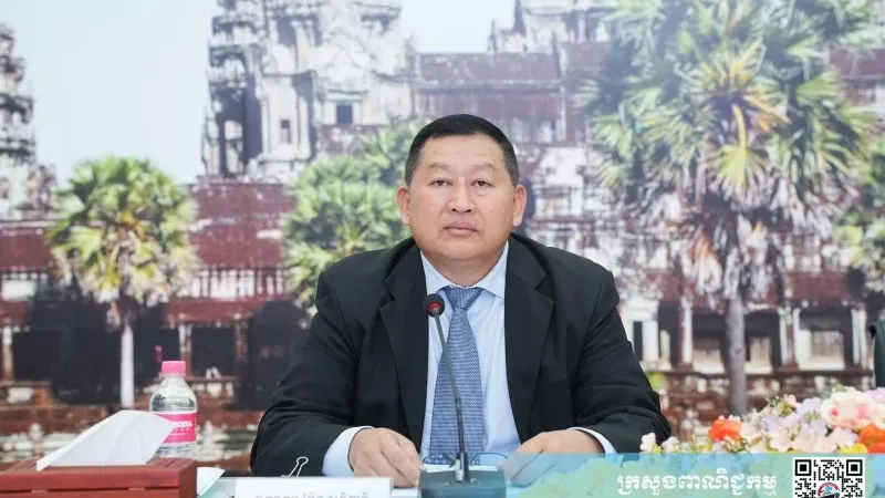 តម្លៃប្រេងនៅកម្ពុជាត្រៀមធ្លាក់ចុះវិញ តាមតម្លៃទីផ្សារអន្តរជាតិ