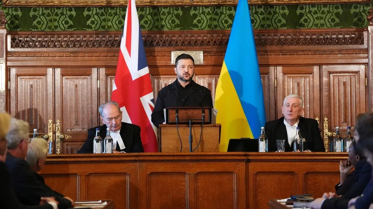 លោក Zelensky ព្រមានប្រាប់អង់គ្លេស ថា រុស្ស៊ី-អ៊ីរ៉ង់ ស្រាក់ដៃគ្នា បង្កគ្រោះថ្នាក់ធំ