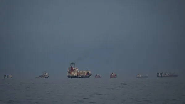 អាមេរិក ពិចារណា ដកទណ្ឌកម្មប្រេងអ៊ីរ៉ង់