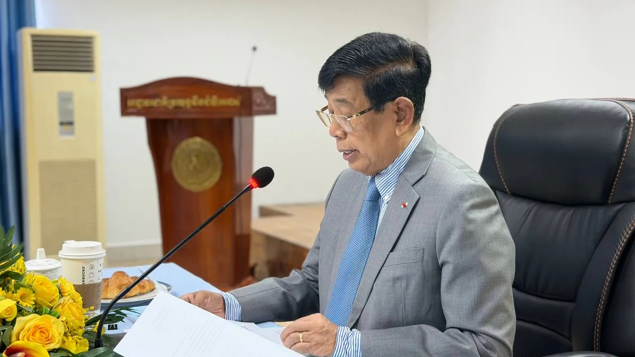 អាជ្ញាធរជាតិប្រយុទ្ធនឹងជំងឺអេដស៍ ជំរុញឱ្យពន្លឿនយន្តការចុះបញ្ជីផ្តល់បណ្ណមូលនិធិសមធម៌សុខាភិបាលដល់ប្រជាជនគន្លឹះ។