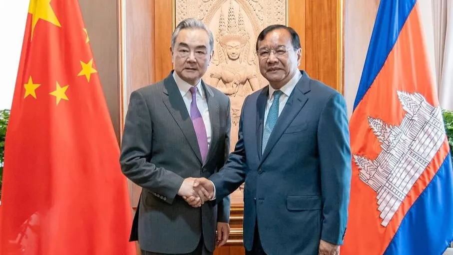 ប្រមុខការទូតកម្ពុជា-ចិន ឯកភាពដំឡើងកិច្ចសន្ទនា ២+២ ទៅជា ៣+៣ ដើម្បីឆ្លើយតបនឹងការកើនឡើងនៃកិច្ចសហប្រតិបត្តិការទ្វេភាគី និងការវិវត្តនៃសភាពការណ៍តំបន់និងអន្តរជាតិ