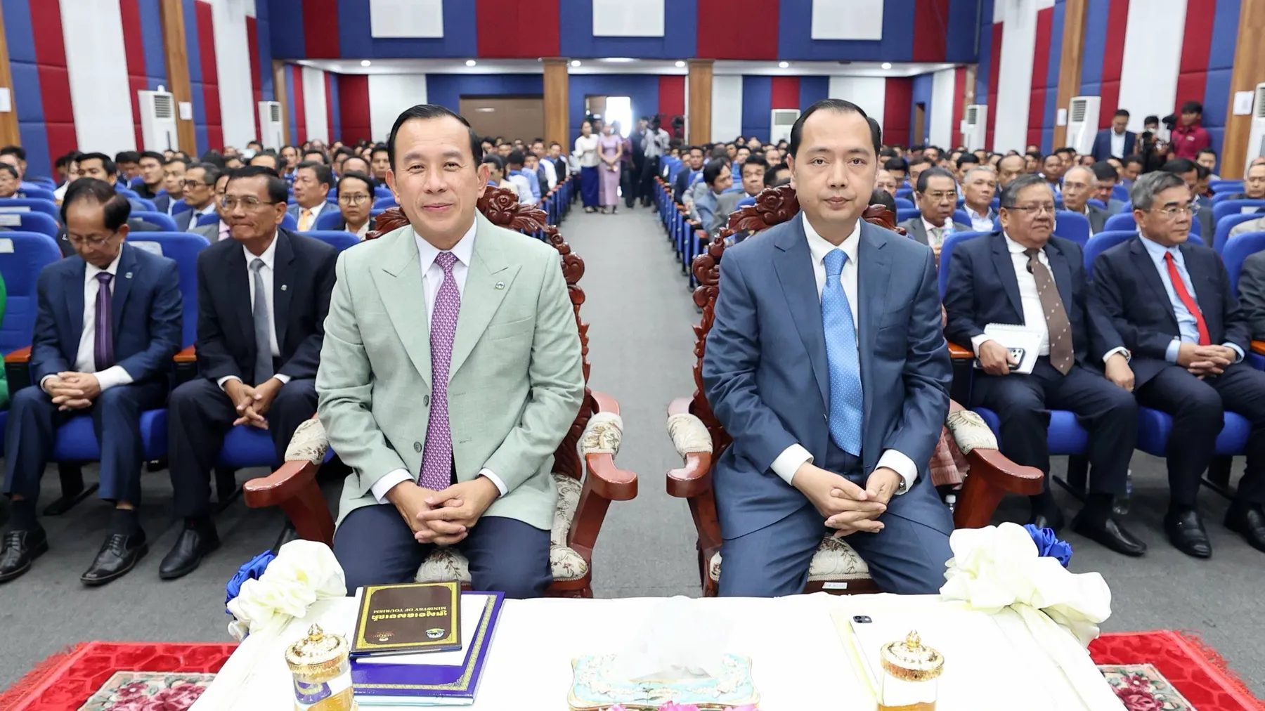 វិស័យទេសចរណ៍កម្ពុជាកំពុងប្រឈមបញ្ហាចម្រុះ ទាំងកម្រិតជាតិ តំបន់ និងសកល