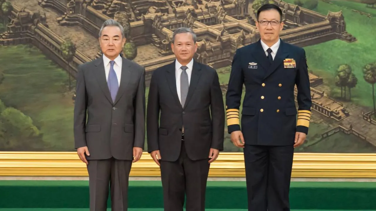 កម្ពុជា-ចិនប្តេជ្ញាពង្រីកកិច្ចសហប្រតិបត្តិការទ្វេភាគីក្នុងនាមជាដៃគូយុទ្ធសាស្រ្តគ្រប់ជ្រុងជ្រោយ