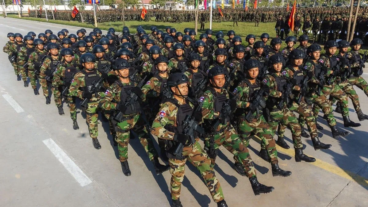 សម្តេចធិបតី៖ ការដាក់ឱ្យអនុវត្តច្បាប់កាតព្វកិច្ចយោធា គឺពិតជាចាំបាច់និងមិនអាចខ្វះបាននៅក្នុងការរួមចំណែកធានាភាពរស់រានមានជីវិតរបស់ជាតិ និងការឯកភាពជាតិរបស់កម្ពុជាទាំងមូល