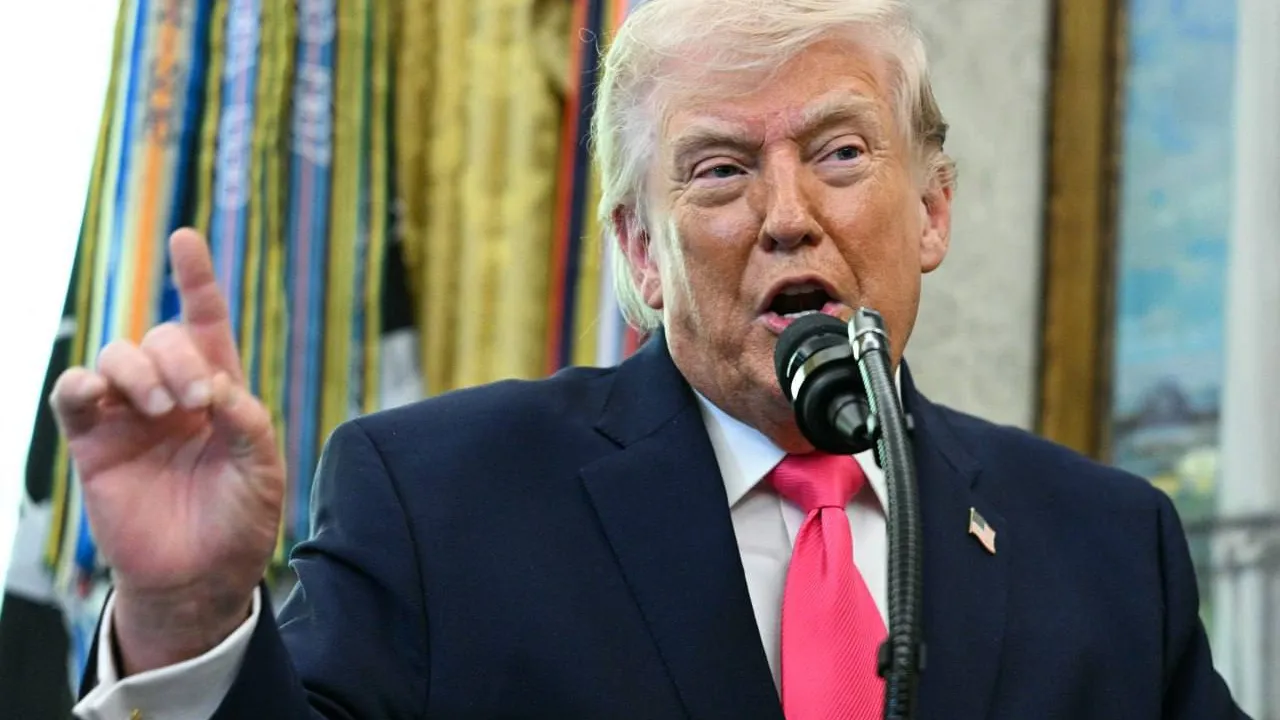 លោក Trump ព្រមានកម្ទេចអ៊ីរ៉ង់មិនឱ្យសេសសល់ បើនៅតែមិនព្រមចុះកិច្ចព្រមព្រៀងសន្តិភាព