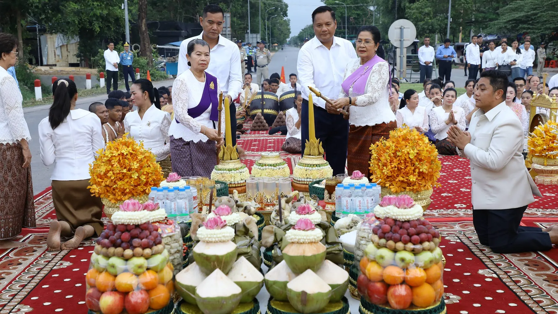 ពិធីពុទ្ធាភិសេកដំឡើងប្ញទ្ធិបារមី «ព្រះវិស្ណុគង់​លើ​ស្ដេចគ្រុឌ»