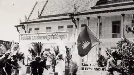 "ទិដ្ឋភាព មុននិងក្រោយនៃអគារជាប្រវត្តិសាស្រ្ត"