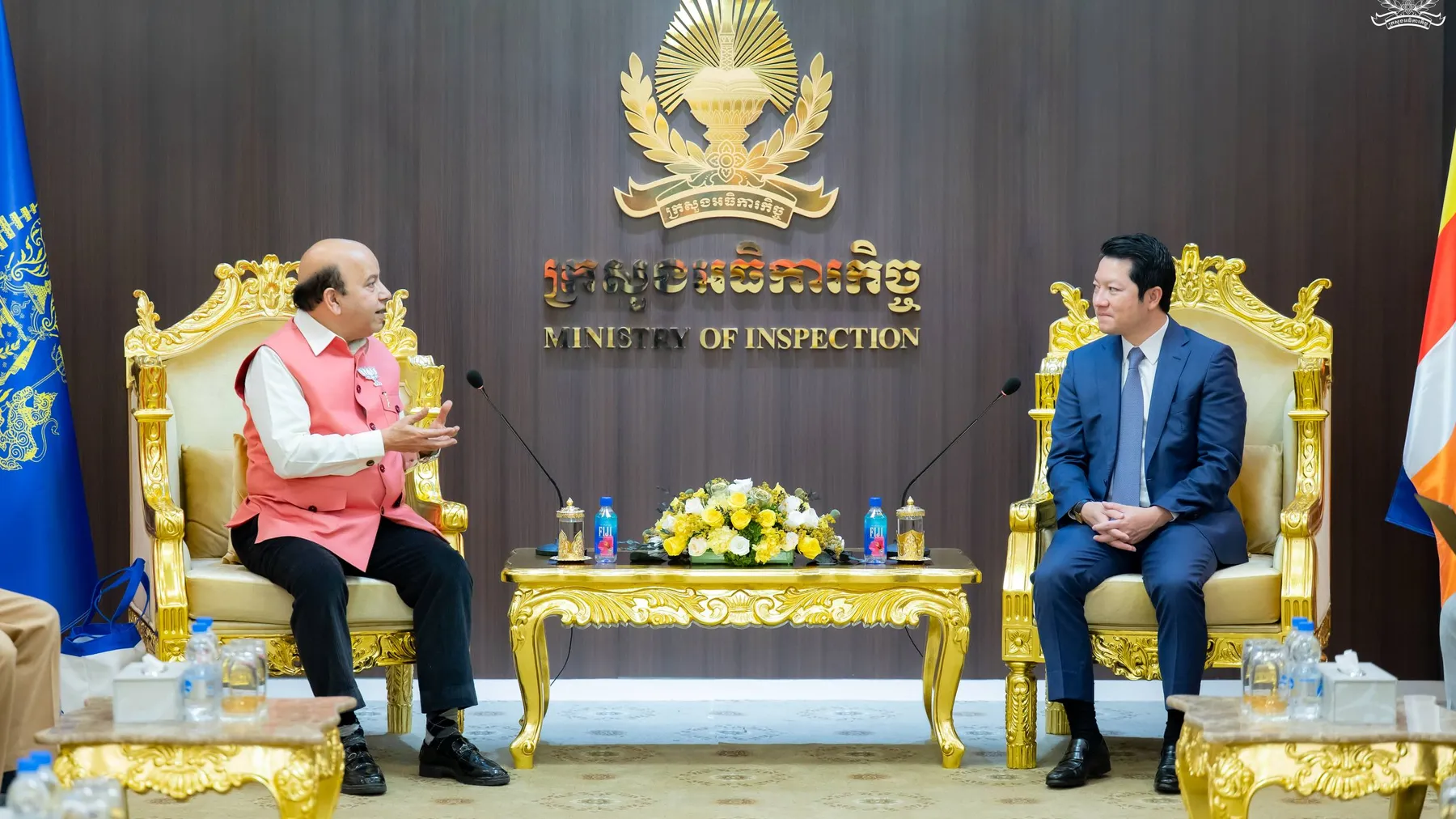 រដ្ឋមន្រ្តីអធិការកិច្ចប្រាប់ភ្ញៀវបរទេសពីជំហរកម្ពុជាក្នុងការដោះស្រាយវិវាទជាមួយថៃដោយសន្តិវិធី