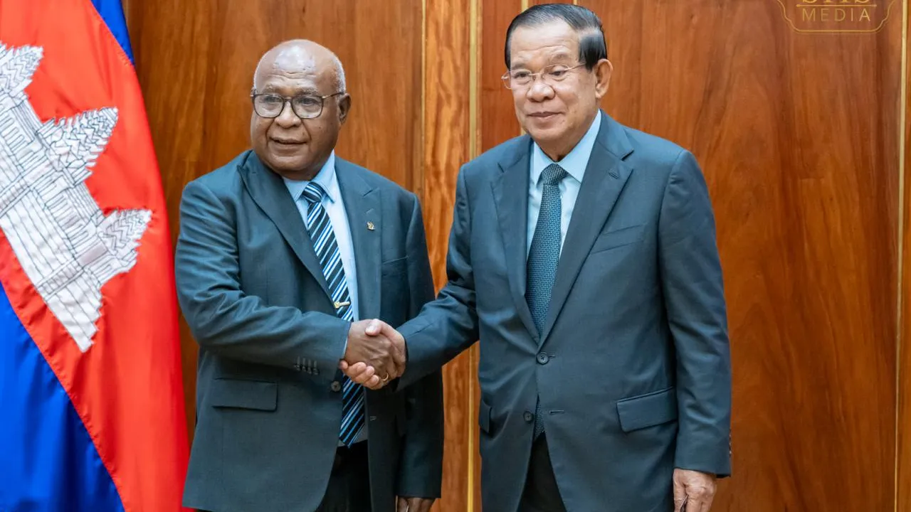 ទំនាក់ទំនងកម្ពុជា និងឥណ្ឌូណេស៊ី គឺជាបងប្អូន