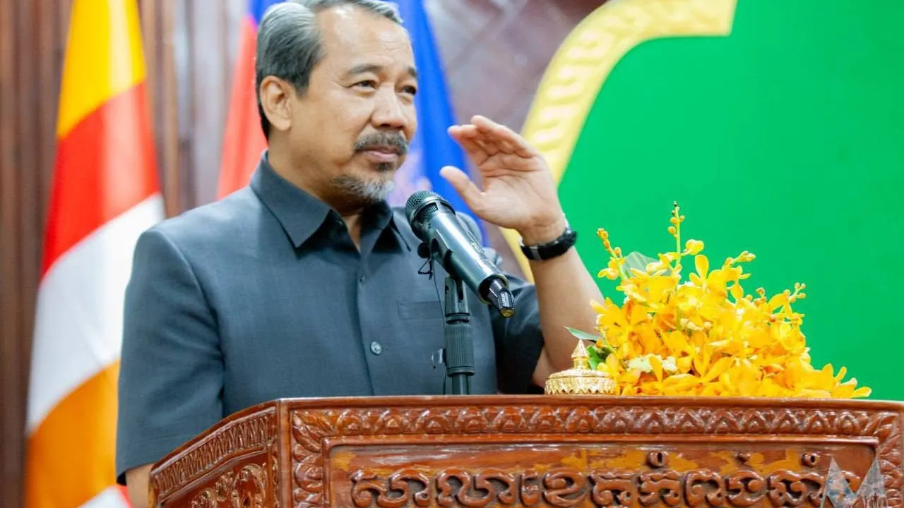 មេសិទ្ធិមនុស្សកម្ពុជា៖ គ.ស.ម.ក.ដាក់ពាក្យបណ្តឹងតវ៉ាចំនួន៦០ច្បាប់ ទៅគ្រប់ភាគីពាក់ព័ន្ធទាំងកម្រិតតំបន់អាស៊ាន និងយន្តការអន្តរជាតិ ជុំវិញបញ្ហាព្រំដែនជាមួយថៃ