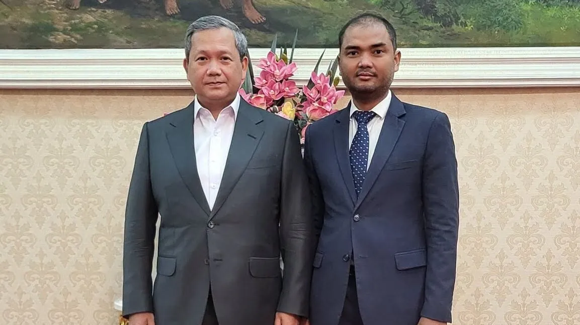 អ្នកធ្វើជួបអ្នកថា ៖ សម្តេចបវរធិបតីជួបបណ្ឌិត ញិល រដ្ឋា ដែលការវិភាគបានបង្កភាពចម្រូងចម្រាសថ្មីៗនេះ