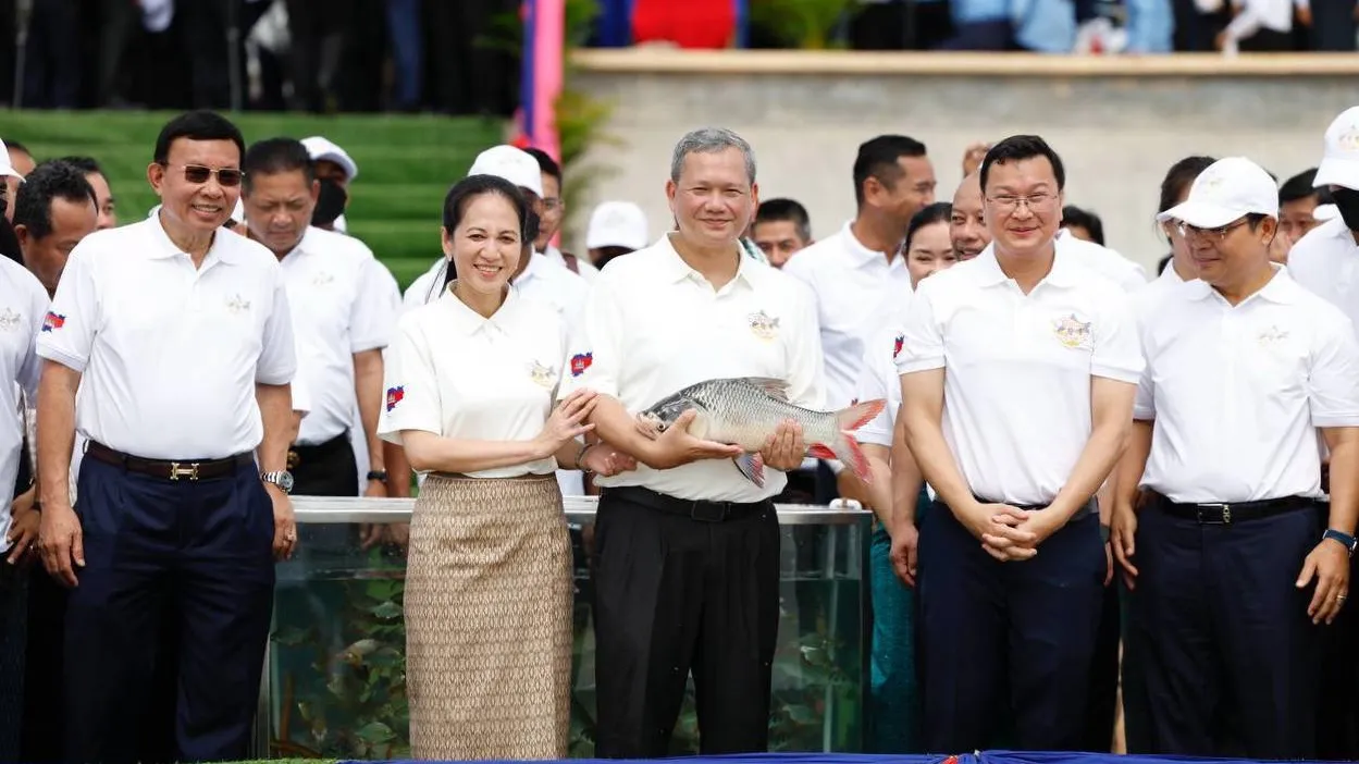 រាជរដ្ឋាភិបាល៖ កសិកម្មជាក្រពះជាតិ ឯមច្ឆជាតិជាម៉ាស៊ីនផលិតប្រូតេអ៊ីន