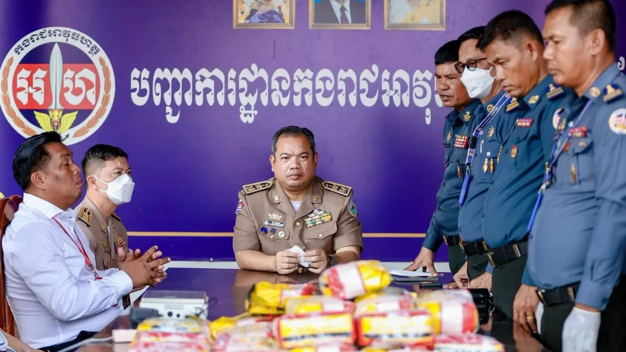 អាវុធហត្ថស្ទឹងត្រែង បង្ក្រាបករណីជួញដូរគ្រឿងញៀនឆ្លងដែនជិត ៣៨ គីឡូក្រាម នៅតាមដងទន្លេមេគង្គ