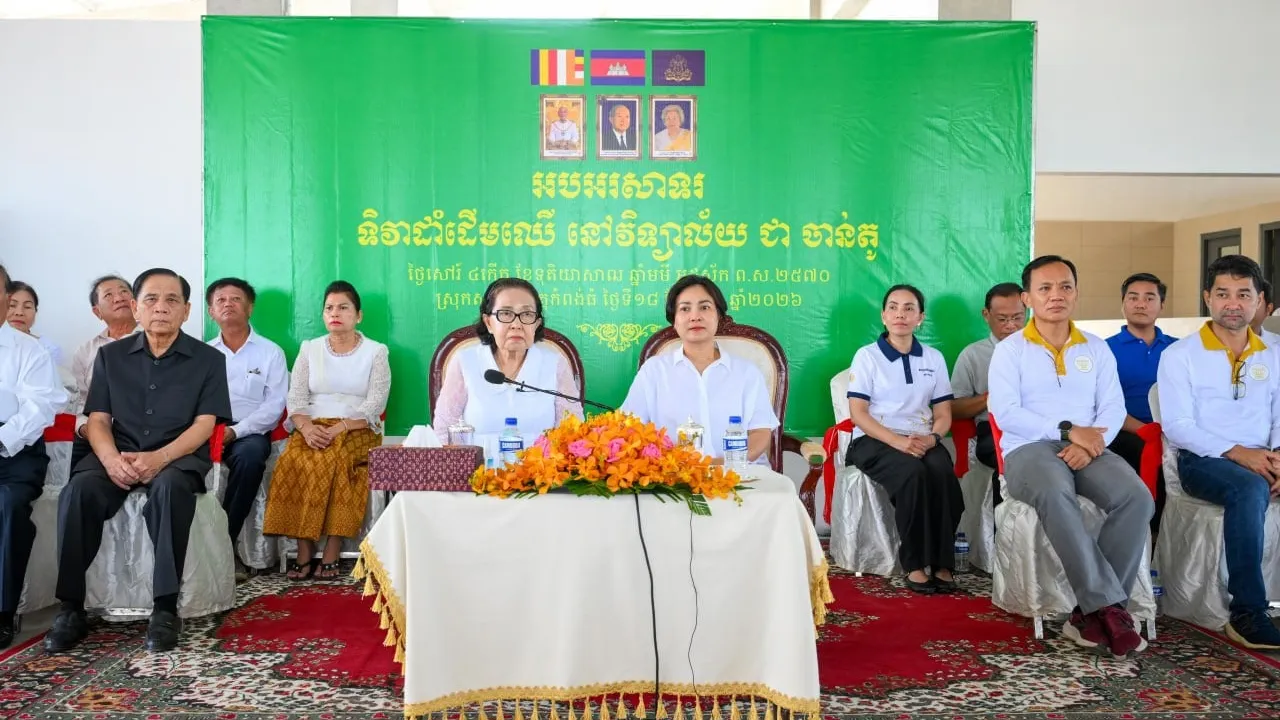 រួមគ្នាដាំដើមឈើ បង្កើតបរិស្ថានបៃតងនៅវិទ្យាល័យ «ជា ចាន់តូ»
