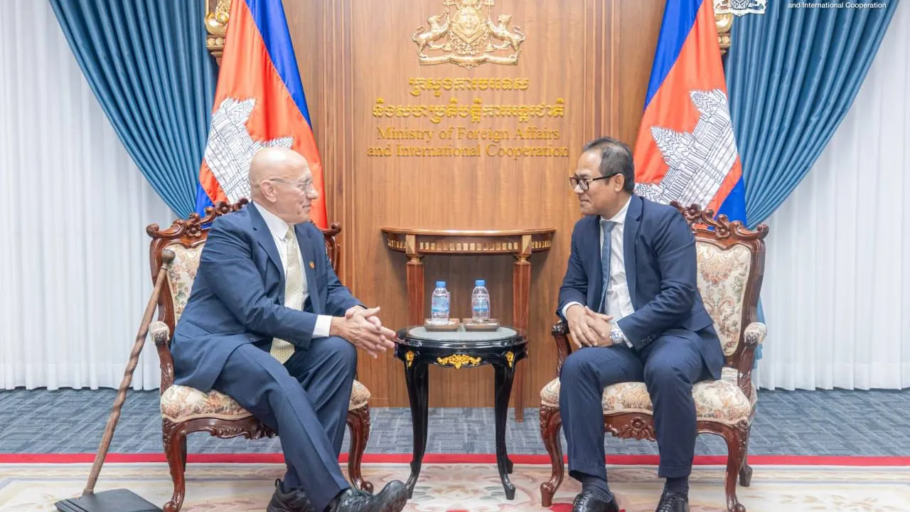 ក្រសួងការបរទេសកម្ពុជាជម្រាបជូនអ្នករាយការណ៍ពិសេសអំពីស្ថានភាពនៅតាមបណ្តោយព្រំដែនកម្ពុជា-ថៃ រួមទាំងបញ្ហាប្រឈមផ្នែកមនុស្សធម៌