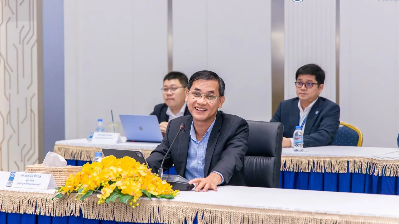 ឯកឧត្តមរដ្ឋលេខាធិការ ម៉ម អំណត់ បានអញ្ជើញសំណេះសំណាលជាមួយនិស្សិតជ័យលាភីអាហារូបករណ៍សិក្សានៅក្រៅប្រទេសចំនួន ១២០រូប